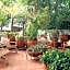 Los Pilares Hotel