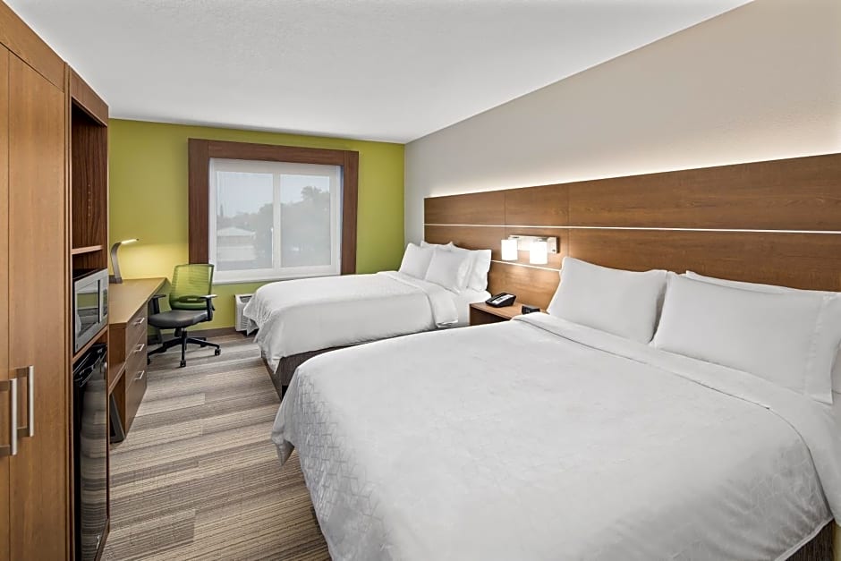 Holiday Inn Express Hotel & Suites Palm Bay, an IHG Hotel