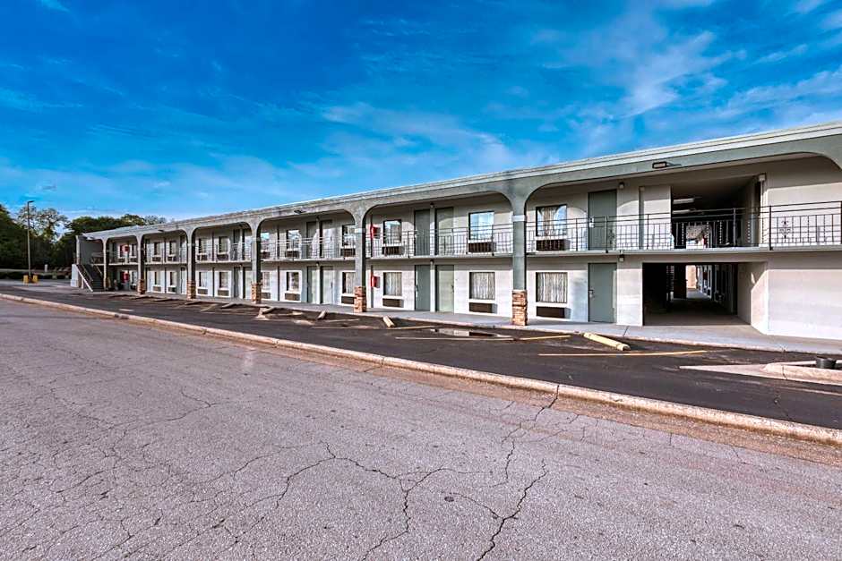 Clarion Pointe