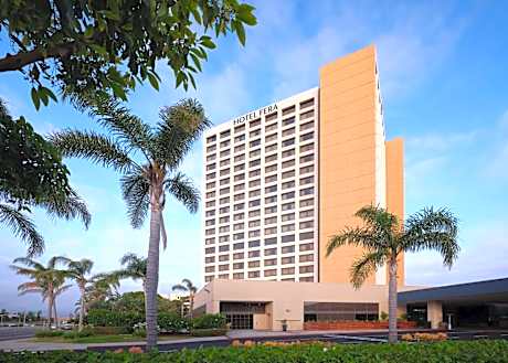 Hotel Fera Anaheim, a DoubleTree by Hilton