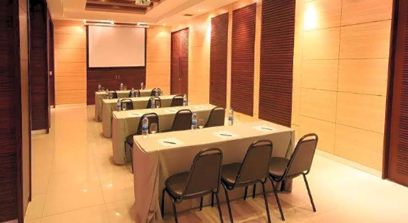 Laemchabang City Hotel