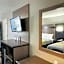 Travelodge by Wyndham Sellersburg / Louisville North