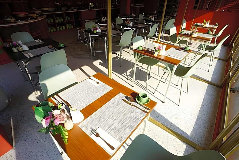 4 Monkeys Hotel