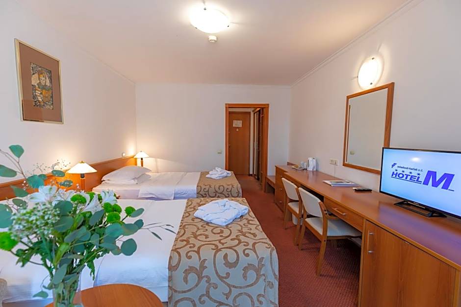 Hotel M