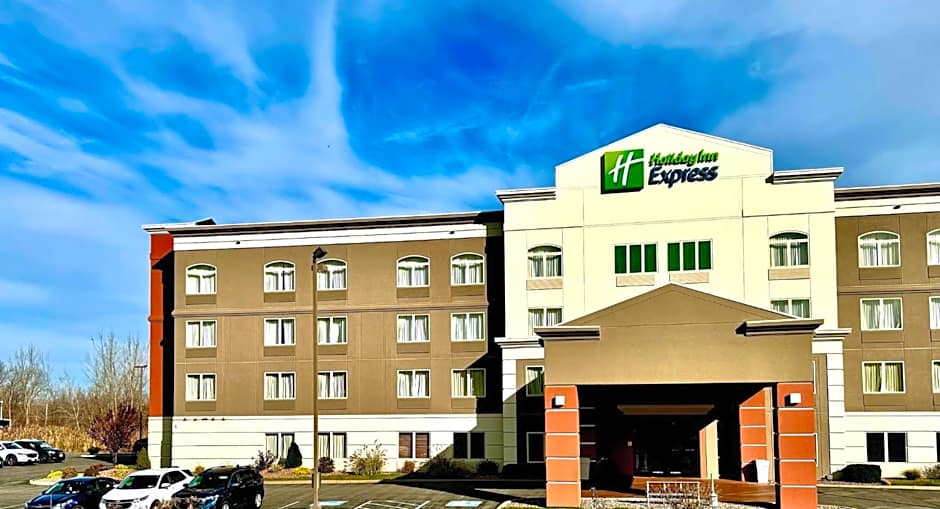 Holiday Inn Express Syracuse-Fairgrounds by IHG