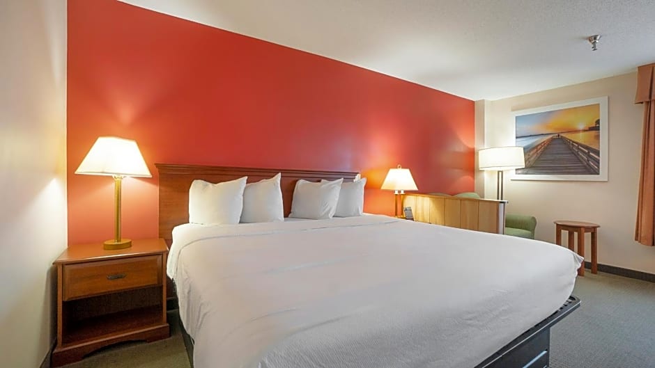 Days Inn & Suites by Wyndham Mt Pleasant