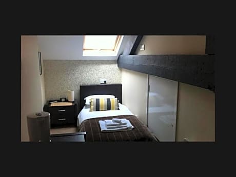 Single Room with Bath