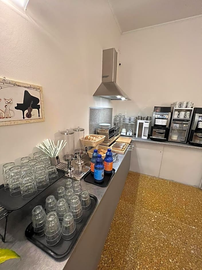 Hotel Cairoli