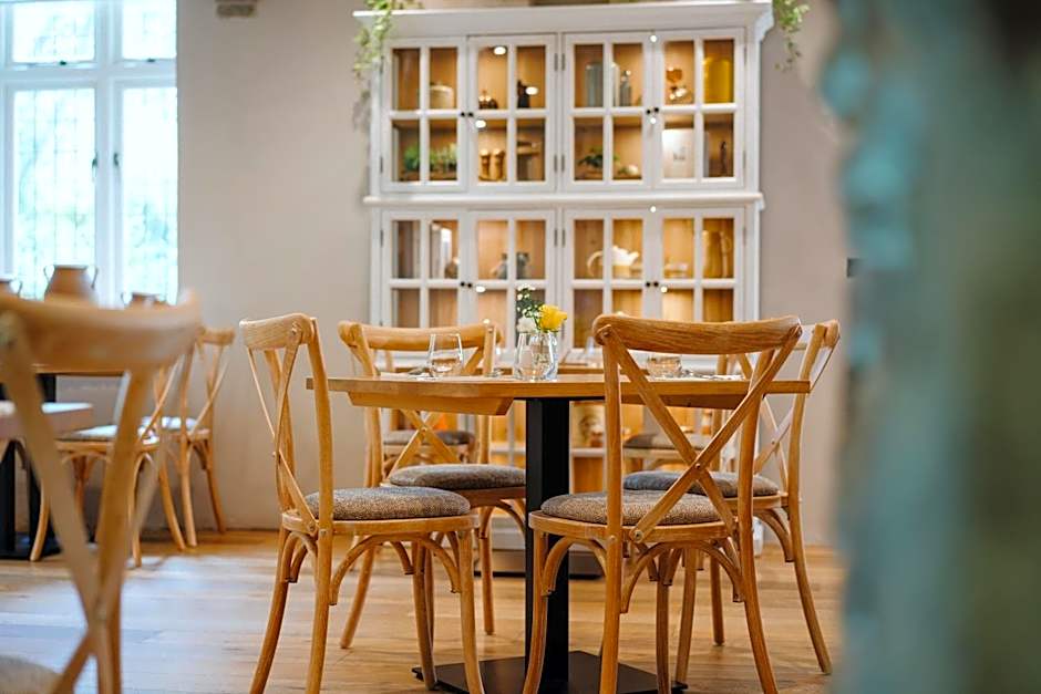 Lanelay Hall Hotel & Spa