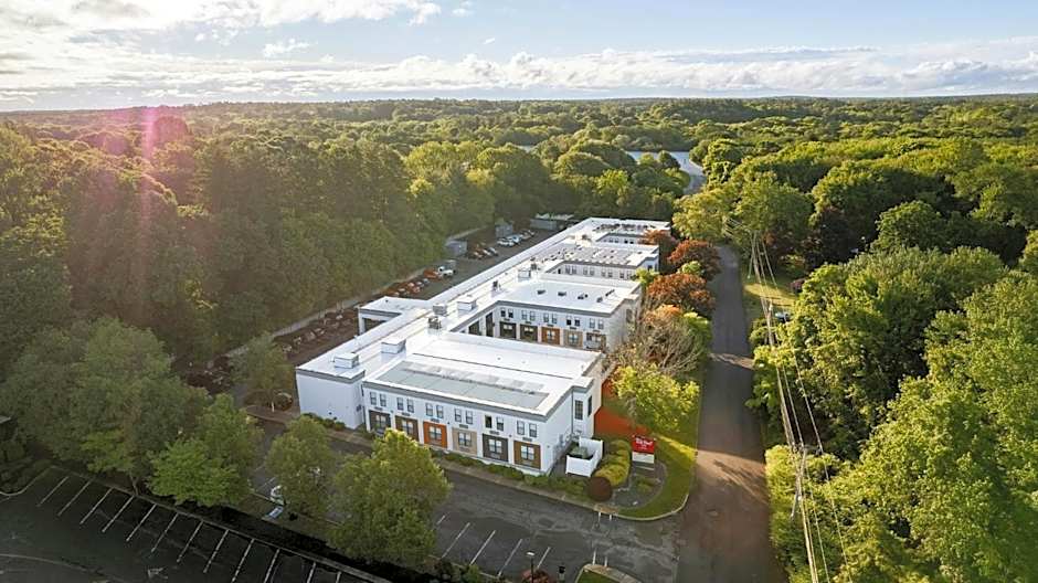 Red Roof Inn & Suites Middleborough