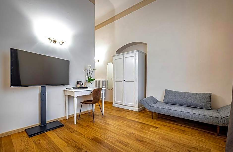 Maison Pitti Florence