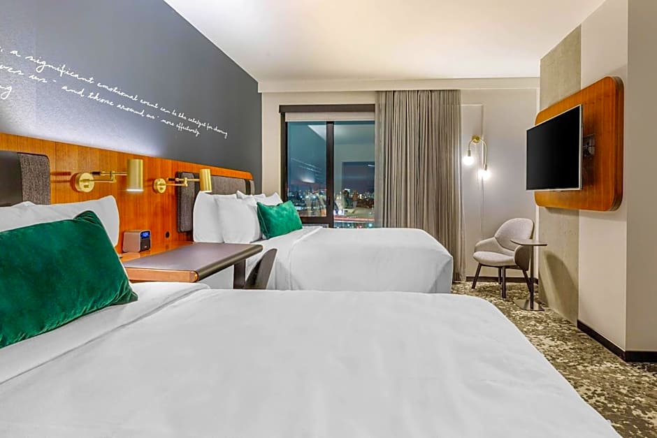 Cambria Hotel Boston Downtown-Seaport