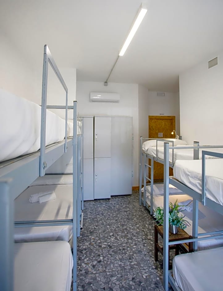 Italica Hostel