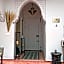 Riad Laly Tourisme Eclairé Le bijou de la medina