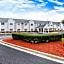 Microtel Inn & Suites by Wyndham Southern Pines / Pinehurst