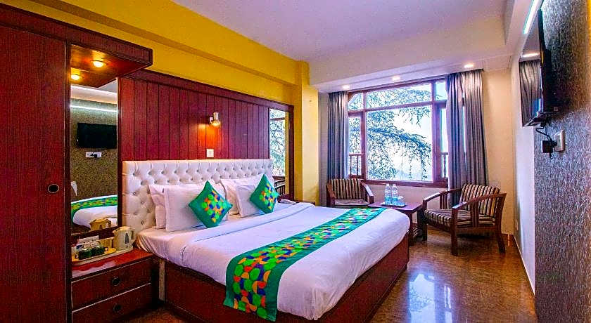 Treebo Varuna With Mountain View