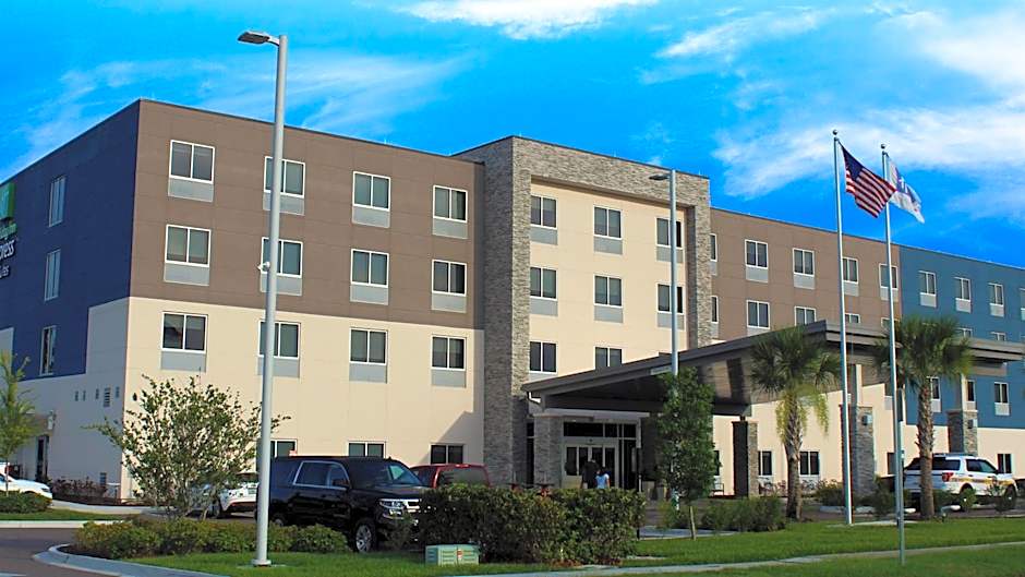 Holiday Inn Express & Suites - Jacksonville W - I295 and I10 By IHG
