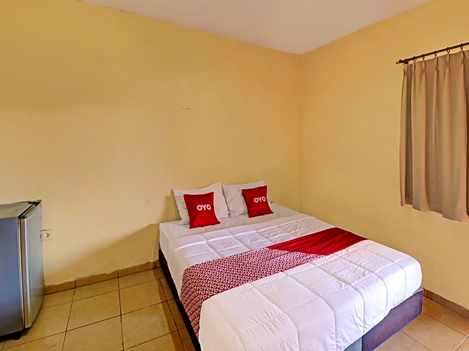 OYO 91628 Glogor Guest House