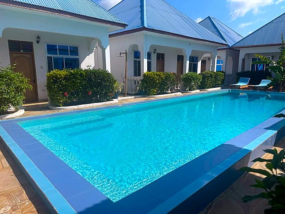 AROYA Boutique Hotel