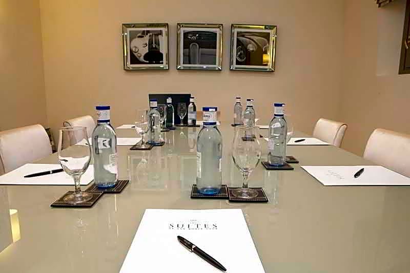 The Suites At San Roque Club