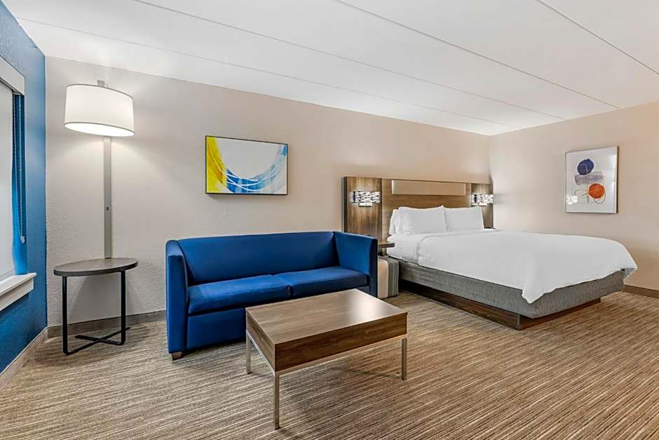 Holiday Inn Express Chicago-Downers Grove By IHG