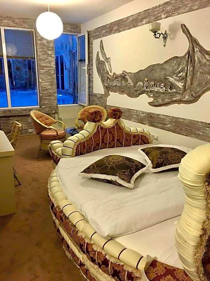 Bali Colosseum Hotel