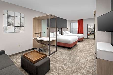 Queen Suite with Two Queen Beds and Trundle Sofa