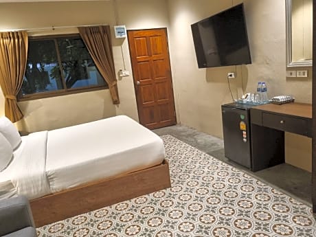 Deluxe Room King Bed