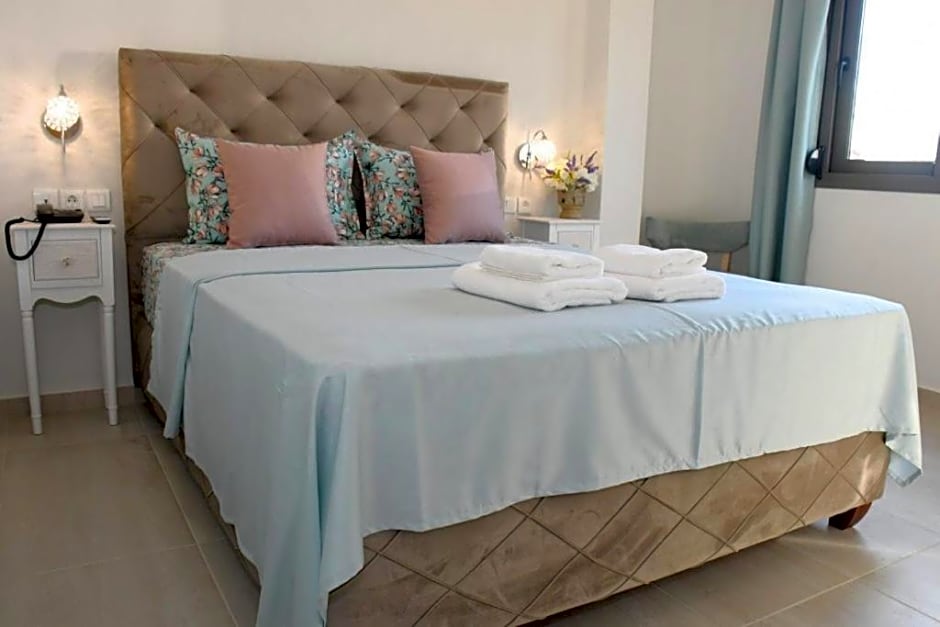 Theano Luxury Suites Nikiti