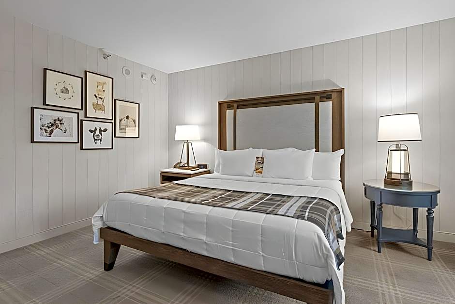 Knott's Berry Farm Hotel