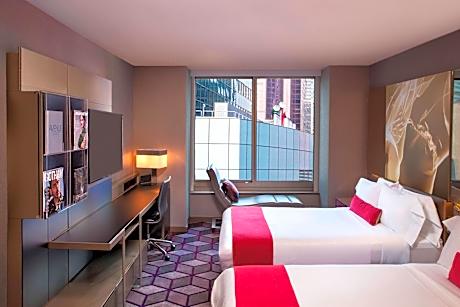 Room, 2 Double Beds, Accessible, City View (Mobility & Hearing w/ Roll-in Shower)