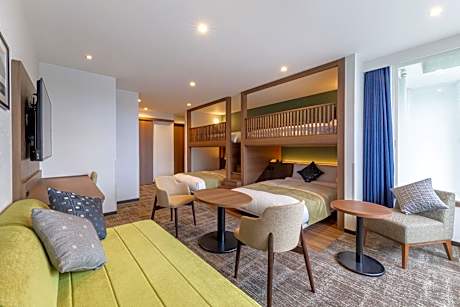 Deluxe Quadruple Room with 2 Bunk Beds - Non-Smoking