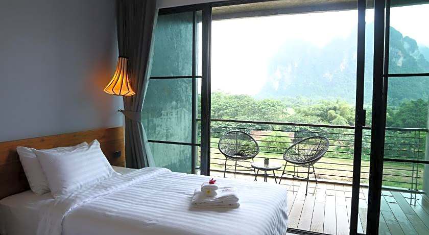 Inthira Vang Vieng