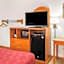 Econo Lodge Inn & Suites