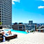 Amazing Condos Beautiful View 2 Blocks To French Quarter, Small Rooftop Pool, Gym, Seanger Theater, Super Dome, And Bourbon St