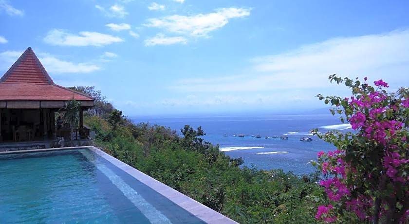 Lembongan Cliff Villas