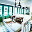Ratana Boutique Hostel