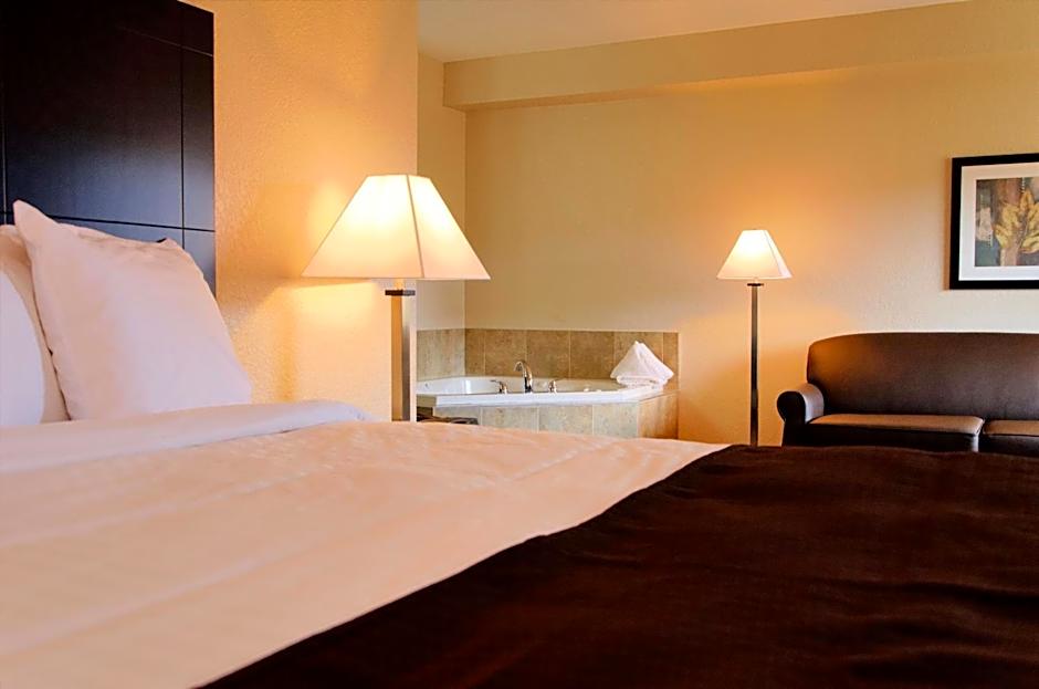 Cobblestone Inn & Suites - Denison | Oak Ridge