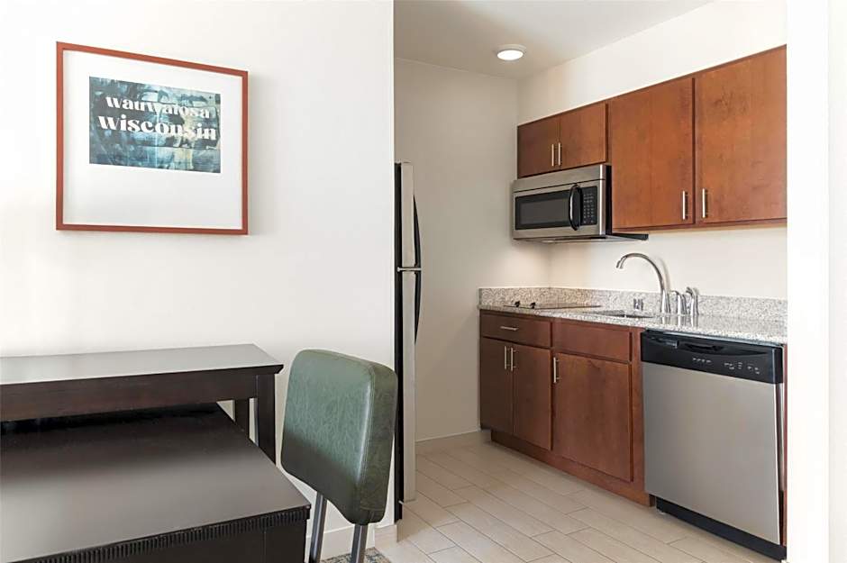 Homewood Suites by Hilton Wauwatosa Milwaukee