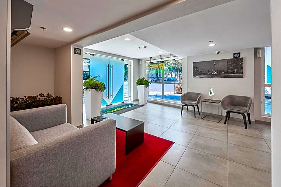 City Express Junior by Marriott Ciudad de México Sullivan