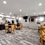 Econo Lodge Inn & Suites Mason City - Clear Lake