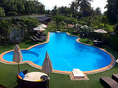 Check In & Chill Out