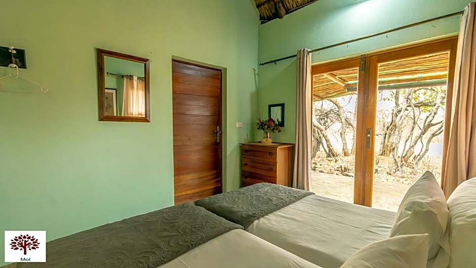 Zebula Golf and Wildlife Estate - Walk of the Eland Pax 12 - Moi Signature Luxury villa