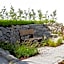 Hotel Gardinn - Free Parking and Quiet Garden