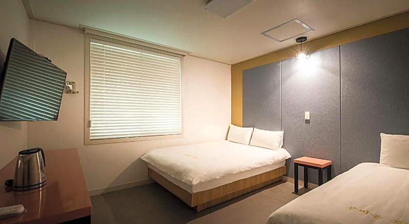 Champion Hotel