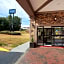 Travelodge by Wyndham Macon West