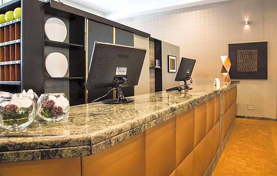 Hotel Blaise & Francis