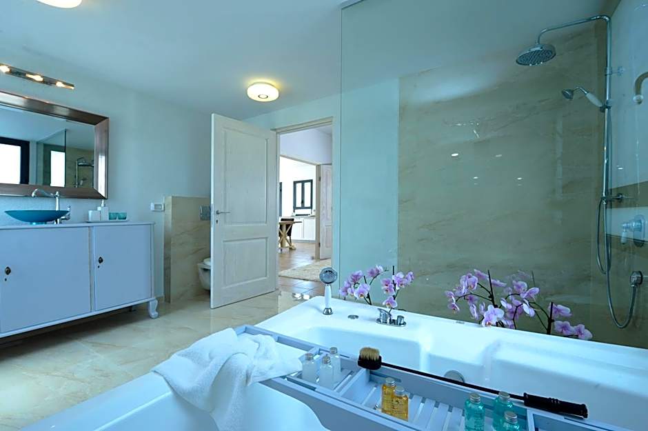 Yamim Suites On The Beach