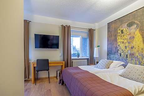 Double Room with Private Bathroom