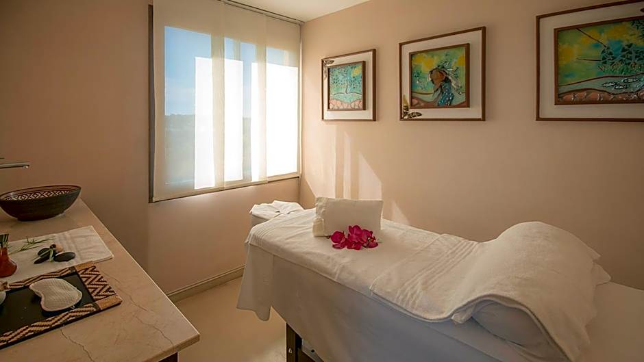Grand Crucero Hotel